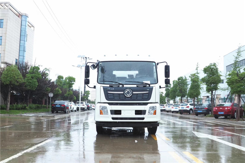 東風(fēng)天龍后八輪20噸噴霧車，國六綠化噴灑車