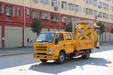 江鈴黃牌防撞緩沖車